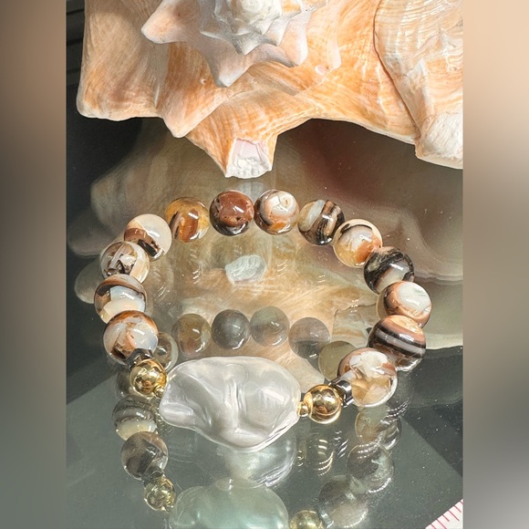 KING TROCHUS SHELL + BARROQUE SHELL PEARL NATURAL BRACELET size 7”” - Picture 3 of 12